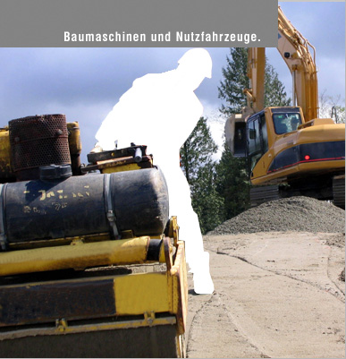 Walze und Kettenbagger auf Schotter